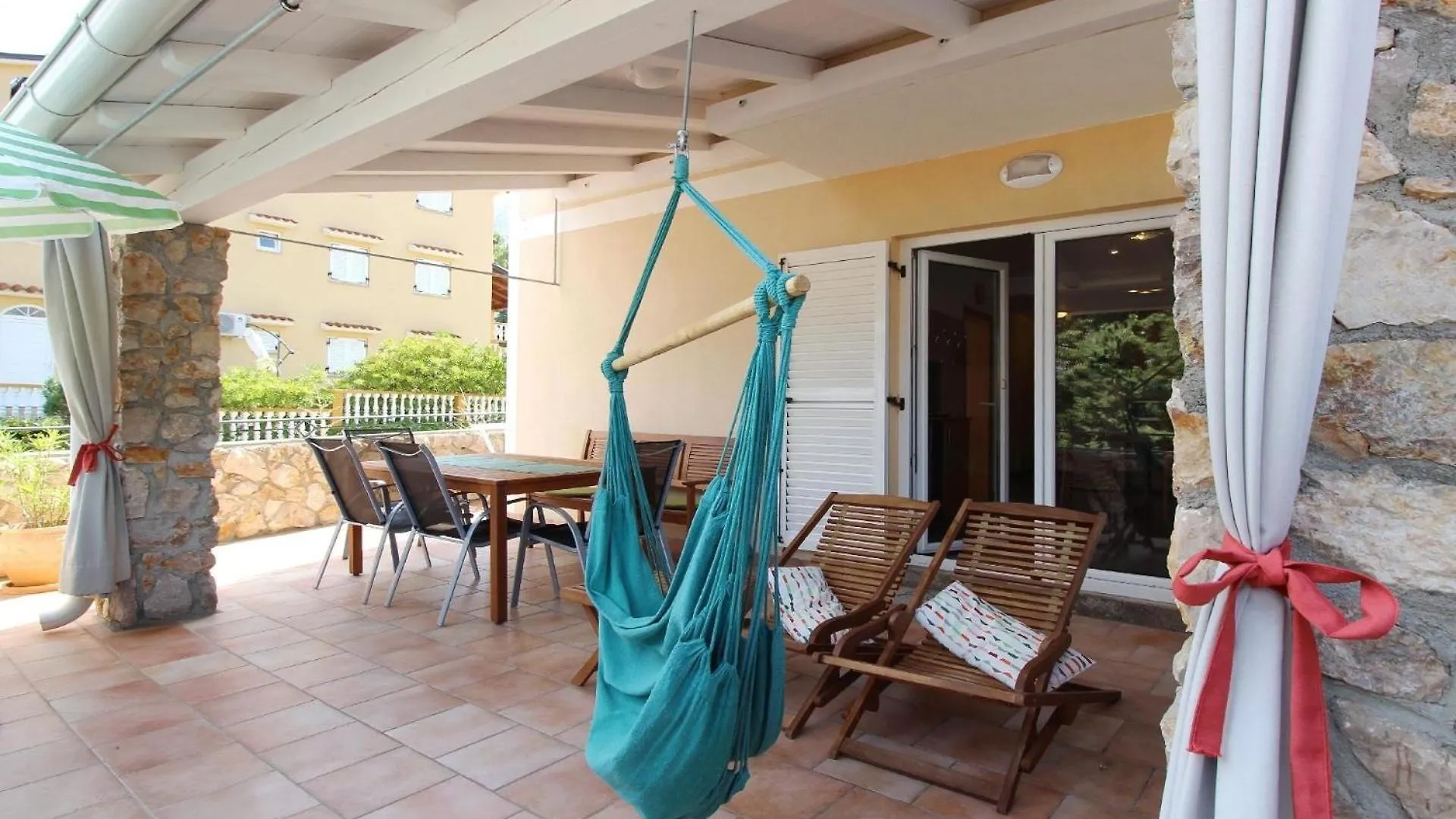 Appartement In Baska Mit Eigener Terrasse - B59543 Croácia